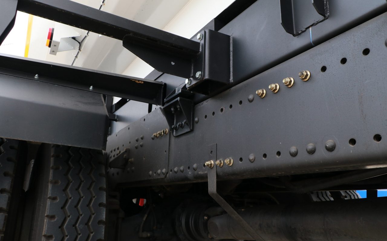 Chassis frame and body mounting